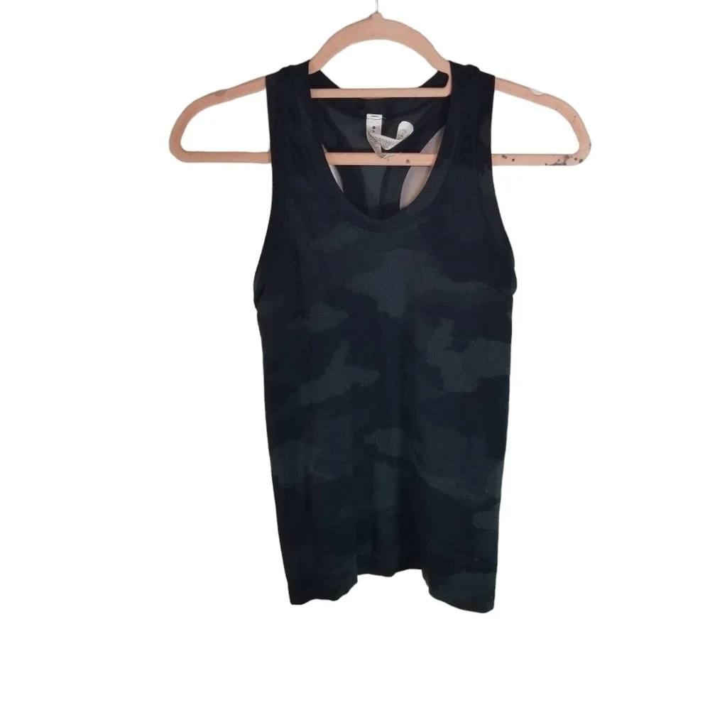 Athleta seamless momentum camo racerback tank top